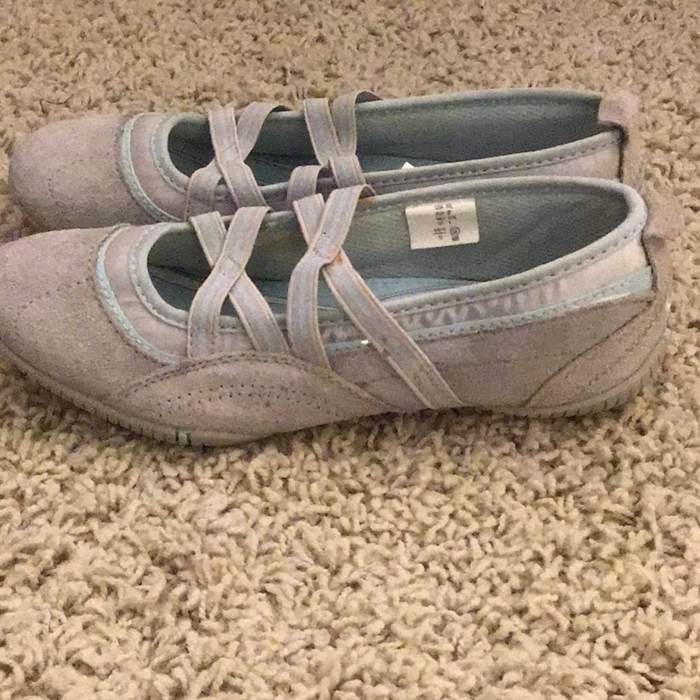 💥 ⬇️ PRICE DROP    Sued flats